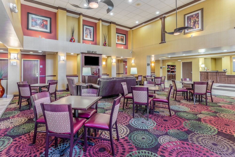 Holiday Inn Express Hotel & Suites Bowling Green by IHG - photo 31