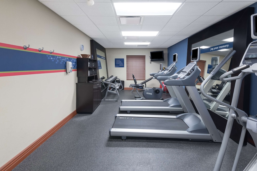 Hampton Inn Bellevue - photo 26