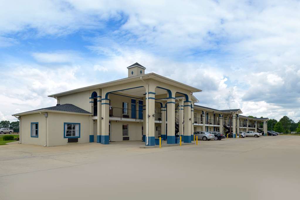 Americas Best Value Inn Monroeville - photo 3