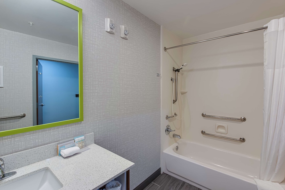 Hampton Inn Oak Grove Fort Campbell - photo 13