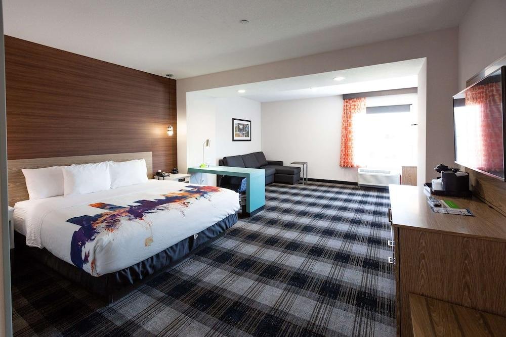 La Quinta Inn Oklahoma City Airport - photo 3