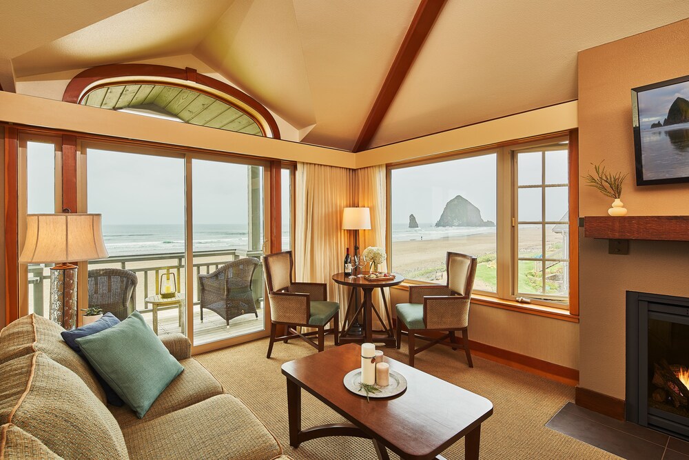Stephanie Inn - photo 18