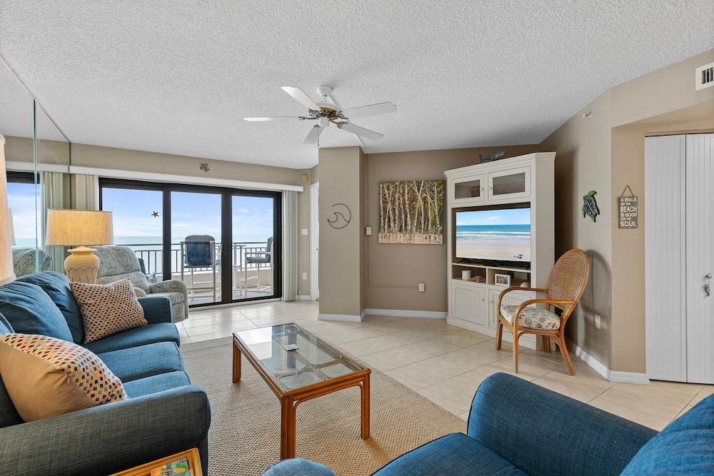 Oceanview 3 bedroom Condo New Smyrna Beach FL — 4-Star Luxury Hotel in New Smyrna Beach, United States