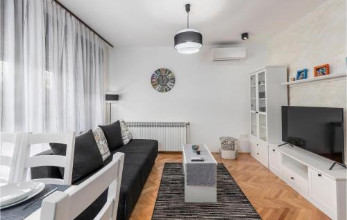 Cozy Apartment In Rijeka With Wifi — 4-Star Luxury Hotel in Rijeka, Croatia