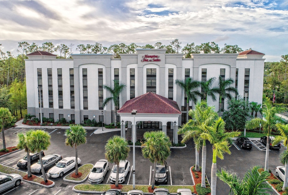 Hampton Inn & Suites Fort Myers Estero FGCU - photo 42