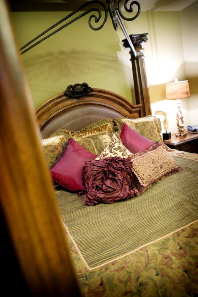 Two Hearts Inn - photo 10