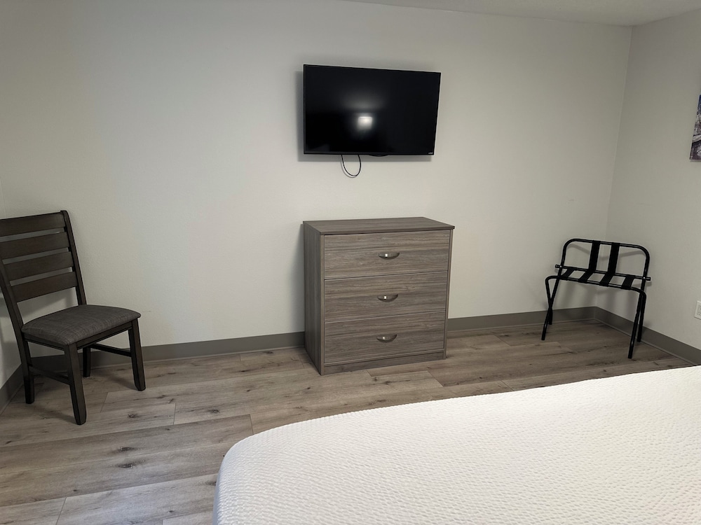West Beach Suites - photo 22