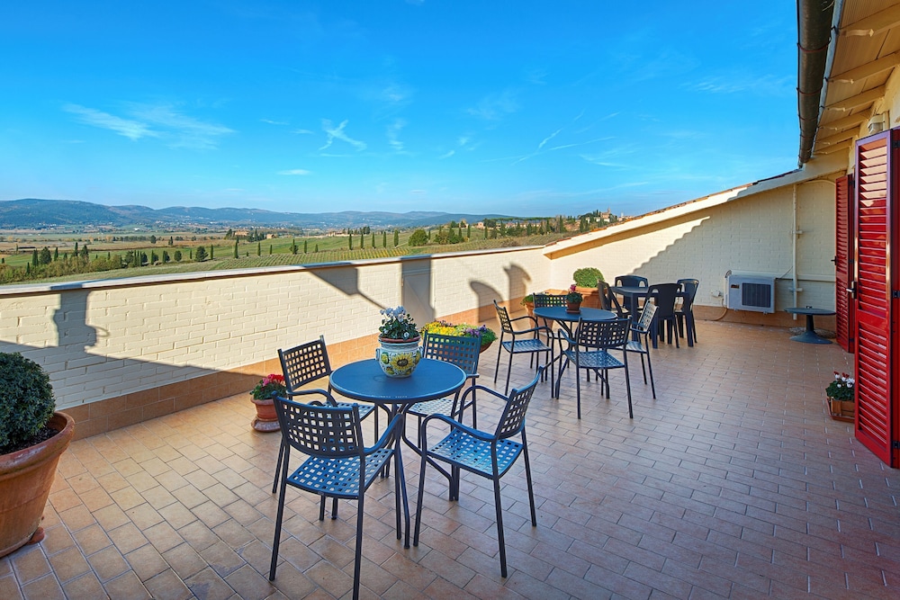 Castello - carbon neutral hotel in Sovicille