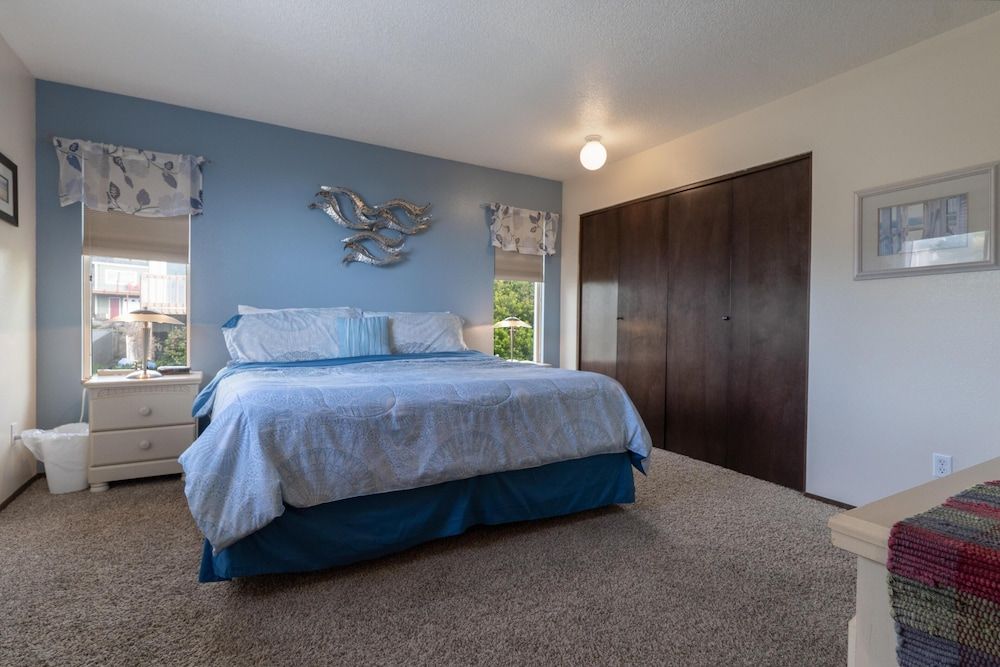 The Seaview - photo 17