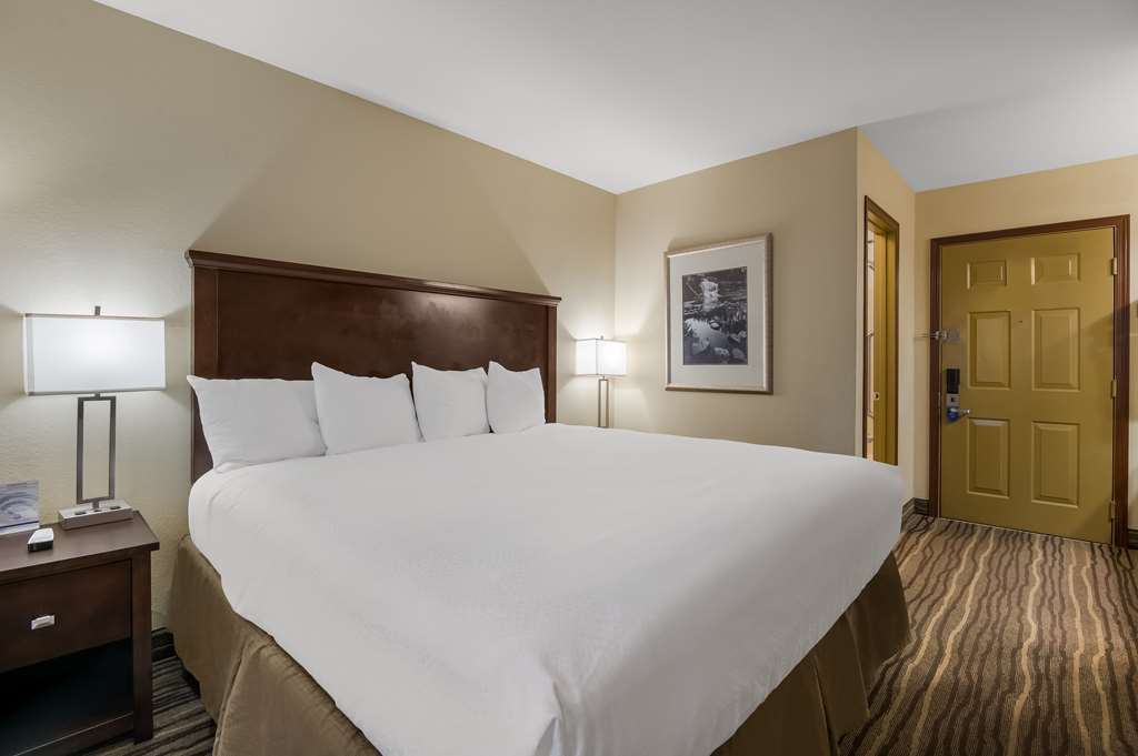 Best Western Cottage Grove Inn - photo 4