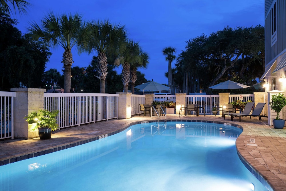 Hampton Inn New Smyrna Beach - photo 32