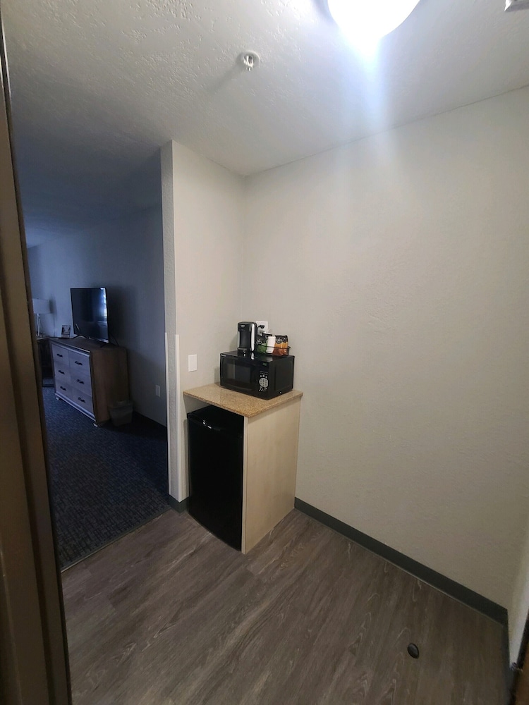 All Seasons Resort - photo 24