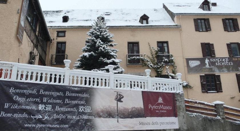 Refugi Rosta in Vielha, Spain