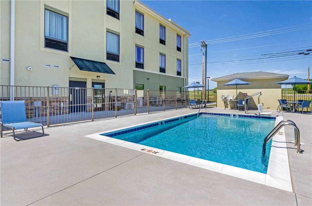 Comfort Inn & Suites Lynchburg Airport University Area - photo 26