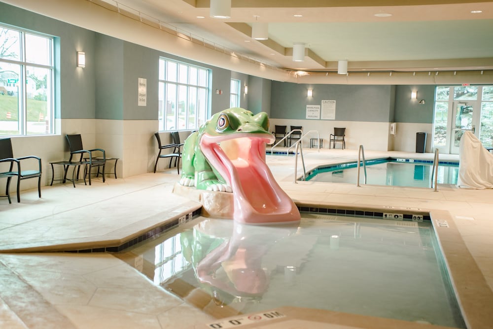 Holiday Inn Express & Suites Winona by IHG - photo 11