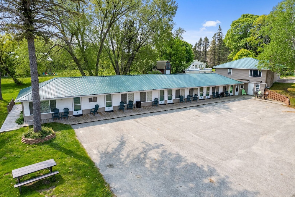 South Arm Retreats Combined Units 1 to 5 - photo 3