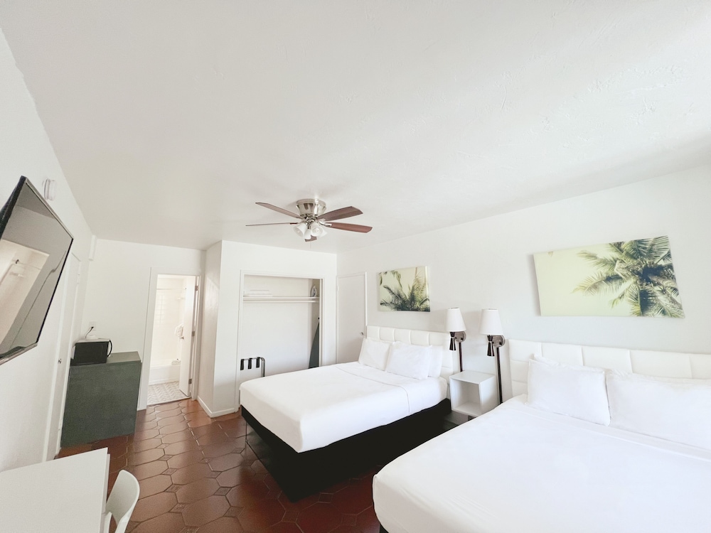 TropiRock A North Beach Village Resort Hotel - photo 3