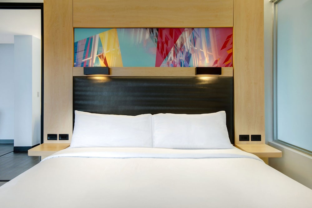 Aloft Oklahoma City Downtown Bricktown - photo 17