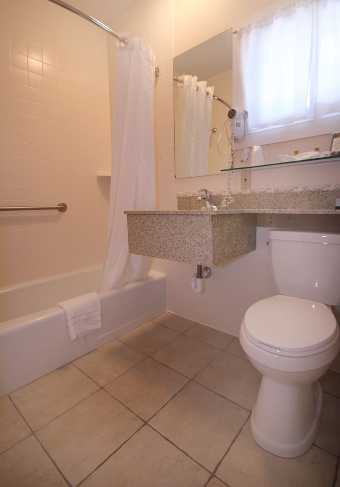 Skaket Beach Motel - photo 17