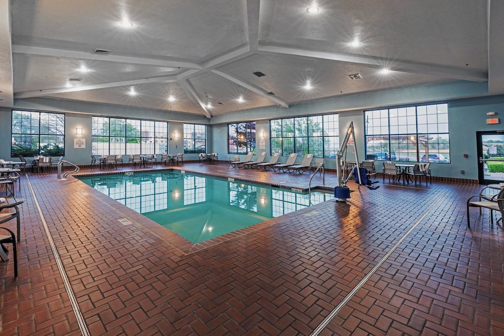 Holiday Inn Express & Suites Tulsa S Broken Arrow Hwy 51 by IHG - photo 34