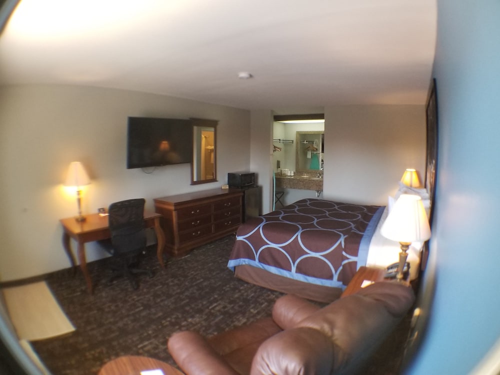 Super 8 by Wyndham McGehee - photo 32