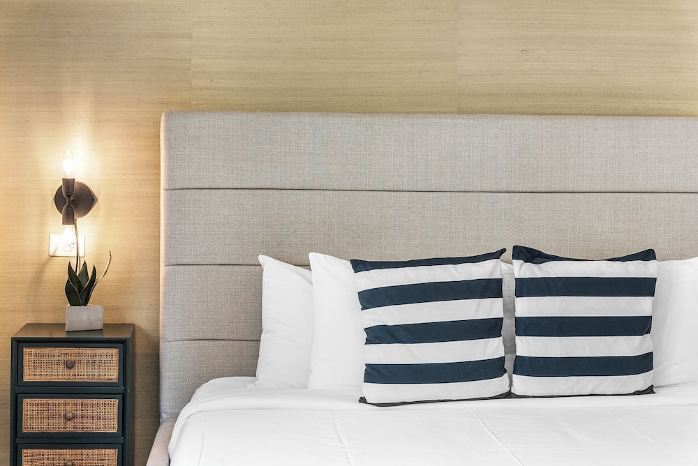 Luxuri Suites - photo 62
