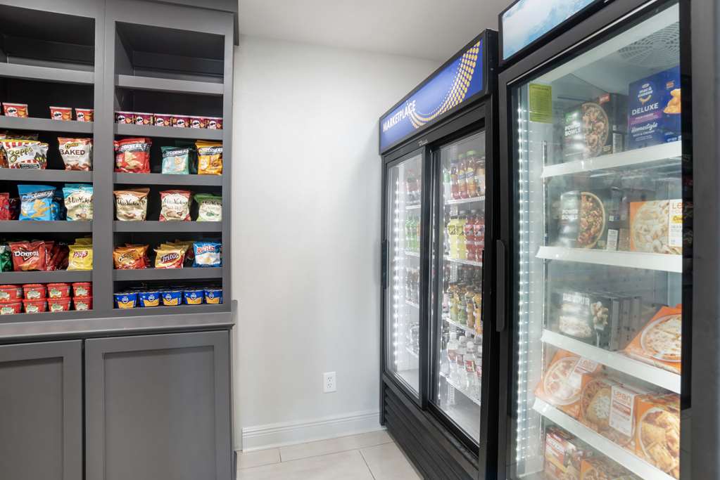 Comfort Inn & Suites New Orleans Airport North - photo 38