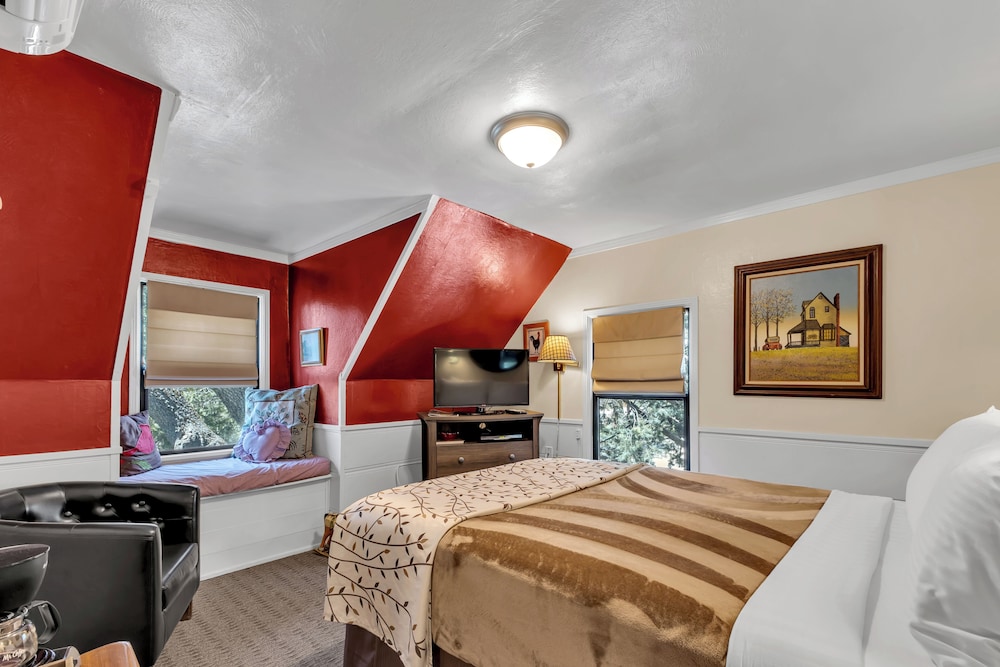 Idyllwild Inn - photo 93