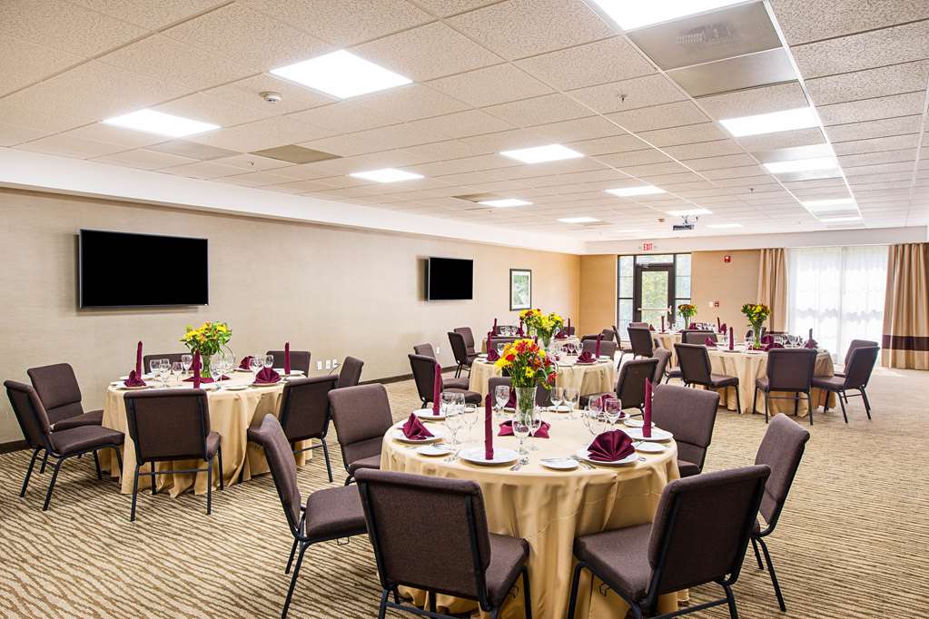 Comfort Suites Piedmont Greenville South - photo 39