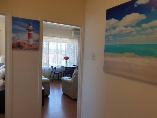Beach side holiday apartment — 4-Star Luxury Hotel in Port Adelaide, Australia
