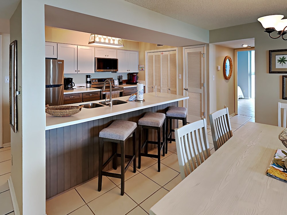Tristan Towers by Southern Vacation Rentals - photo 19