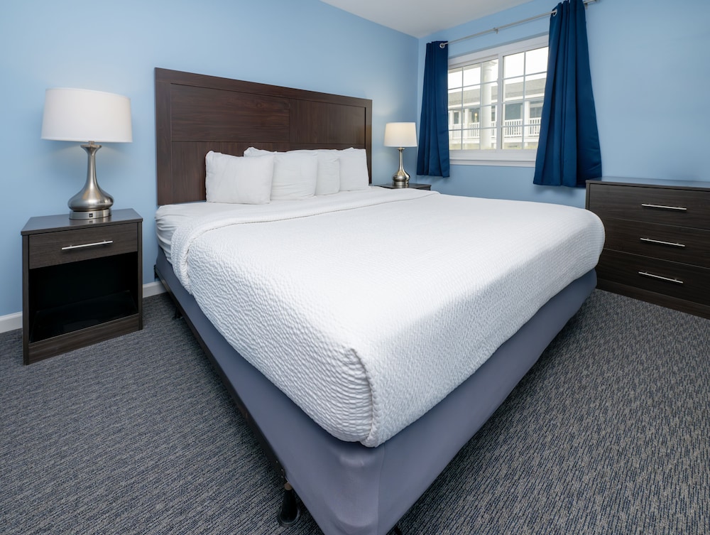 Commander Beach House Hotel - photo 8