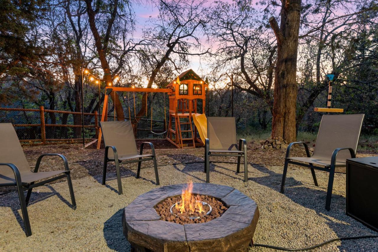 Villa Grove by Rather Be Properties — 4-Star Luxury Hotel in Big Bear Lake, United States