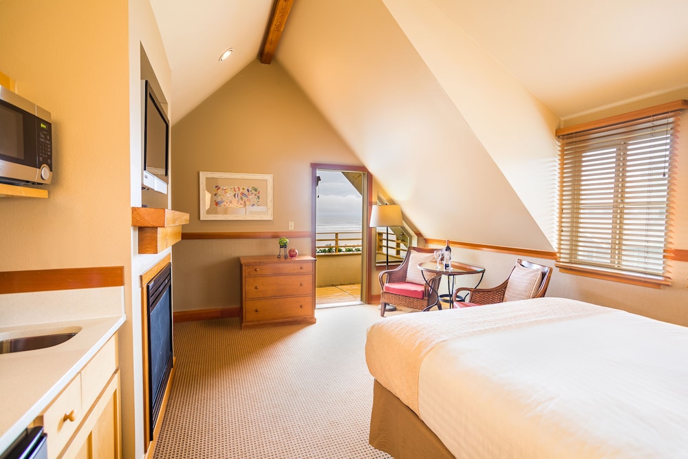 The Ocean Lodge - photo 27