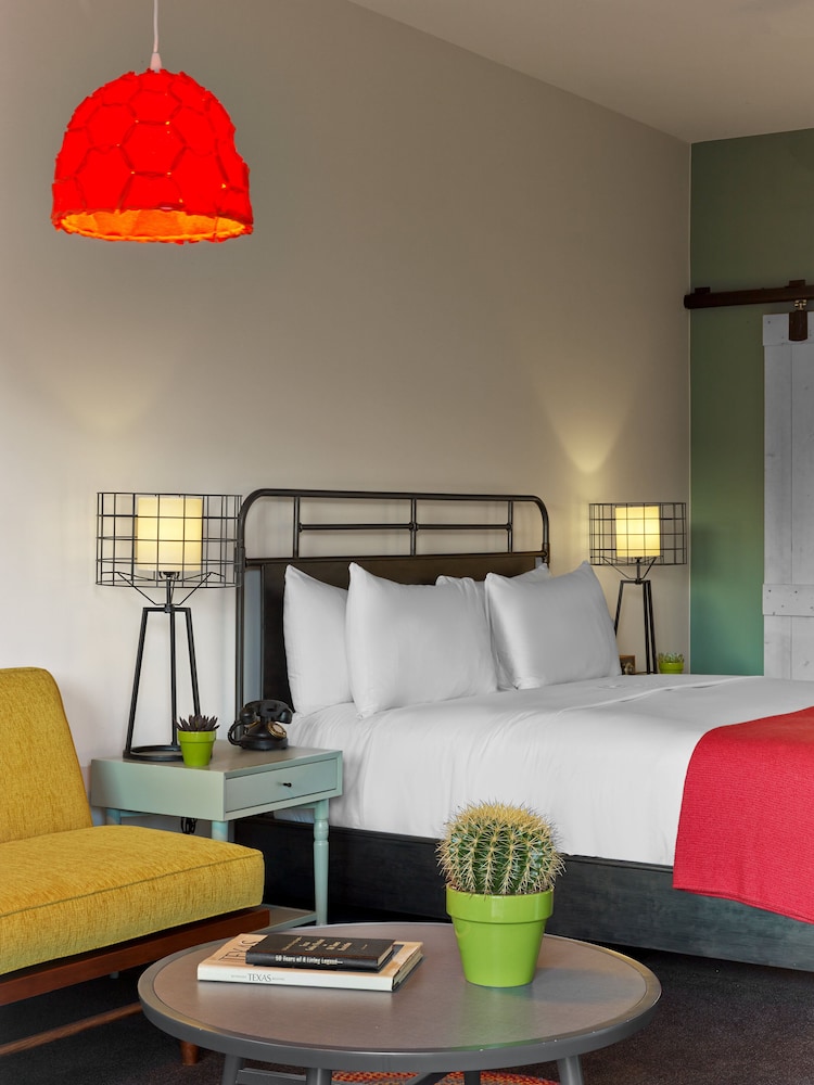 Lone Star Court by Valencia Hotel Collection - photo 11
