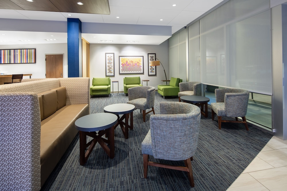 Holiday Inn Express & Suites Chico by IHG - photo 53