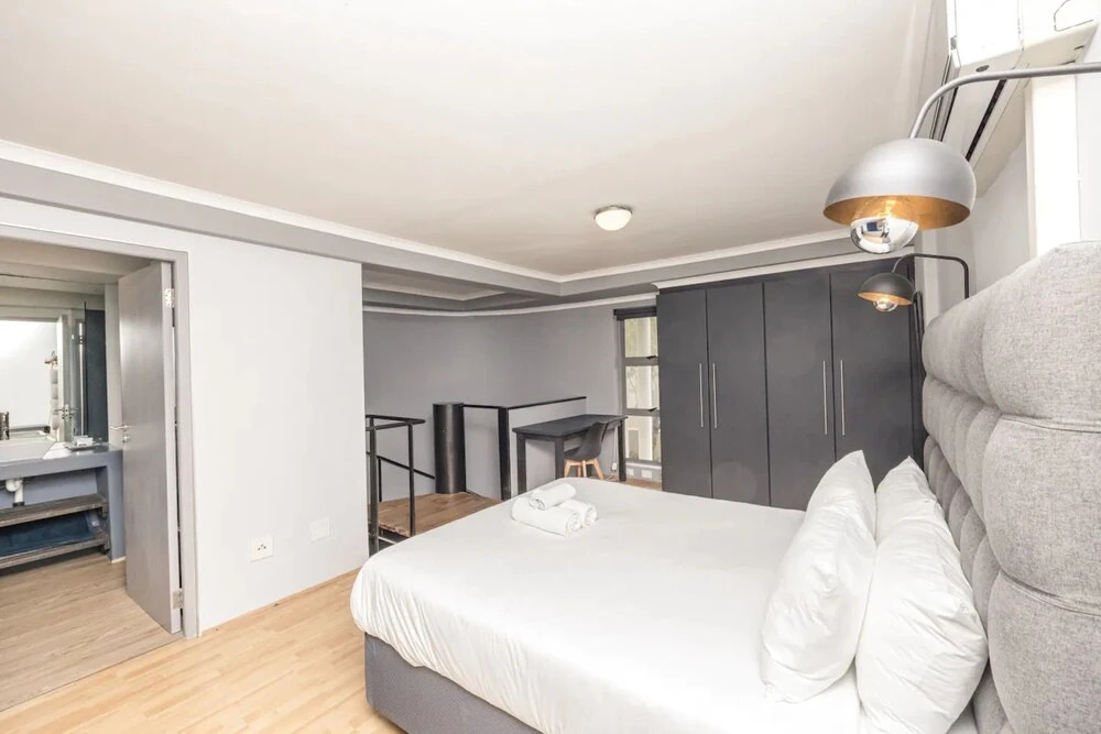 Modern 1 Bedroom in De Waterkant With Table Mountain Views
