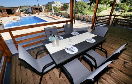 Gorgeous Home In Murter With Kitchen — 4-Star Luxury Hotel in Murter, Croatia