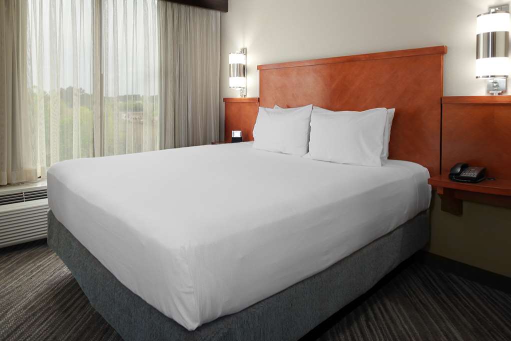 Hyatt Place Albuquerque Airport - photo 8