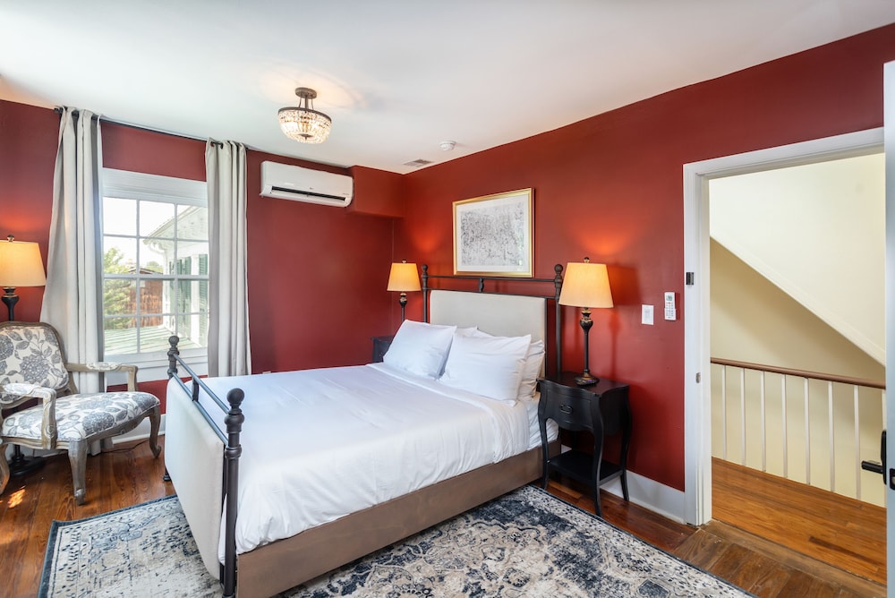 The Legacy Inn - photo 41