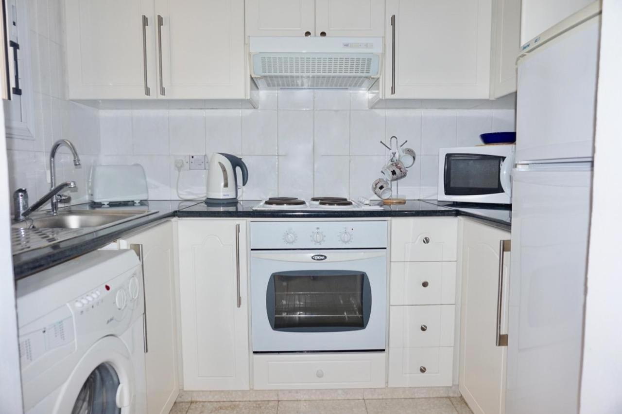 Modern Sea View apartment Regina Gardens