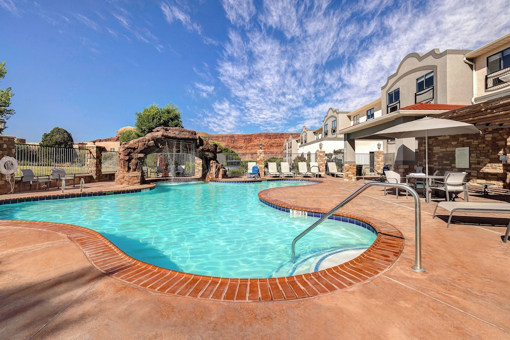 Holiday Inn Express & Suites Moab by IHG - photo 45