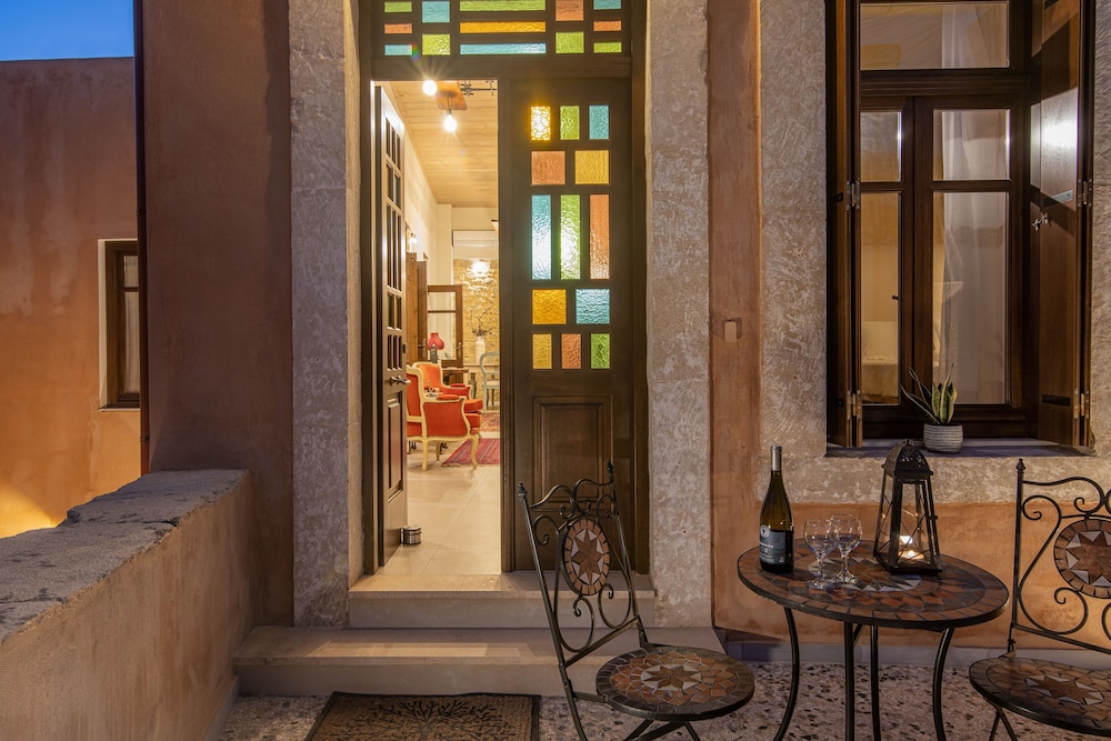 Carpe Diem Hotel — 4-Star Luxury Hotel in Irakleion, Greece
