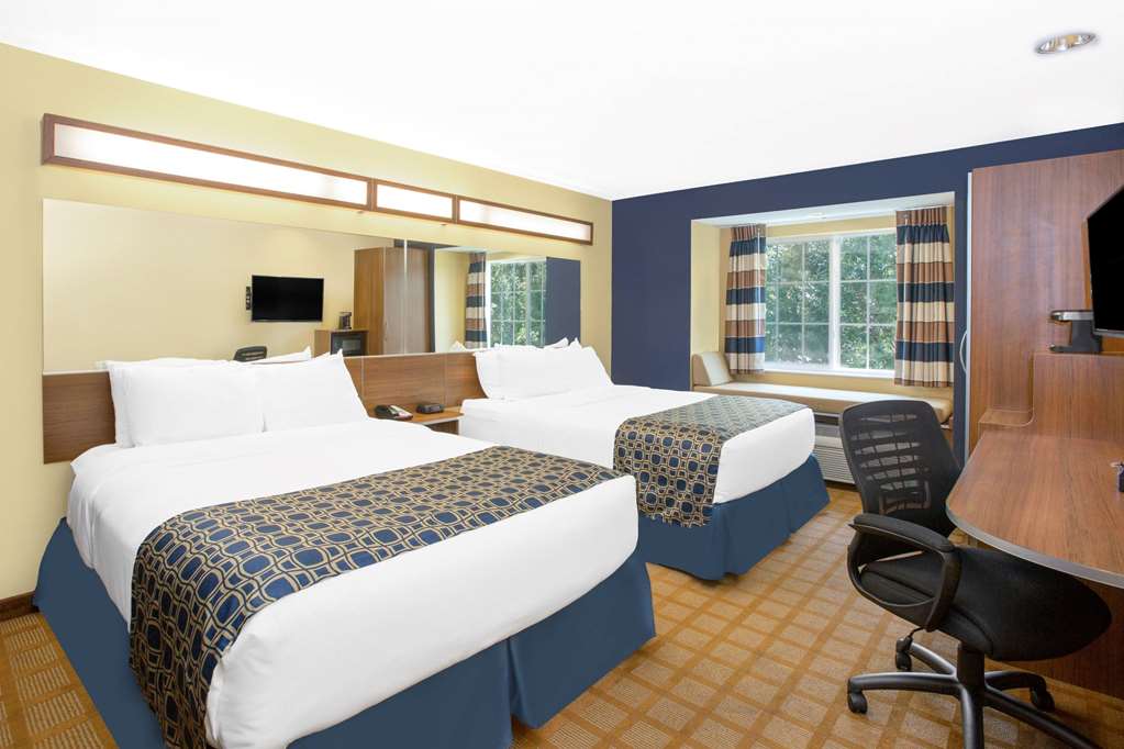 Microtel Inn & Suites by Wyndham Kearney - photo 7