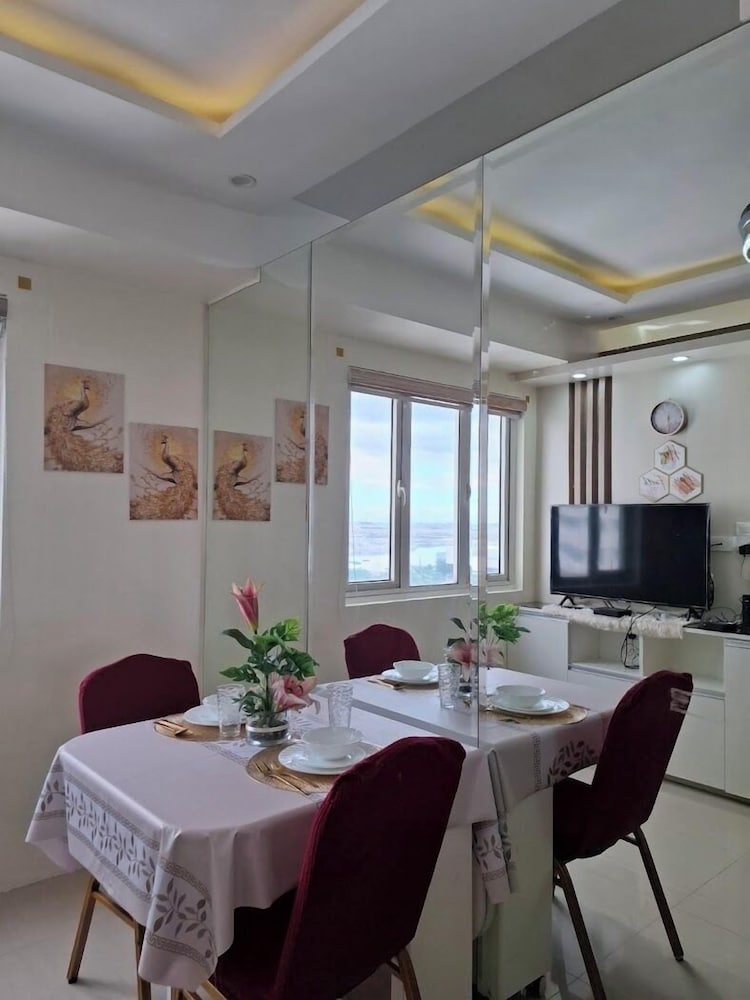 SMDC Good Stays Shore 3 Unit 1686 Tower 2 — 4-Star Luxury Hotel in Manila, Philippines
