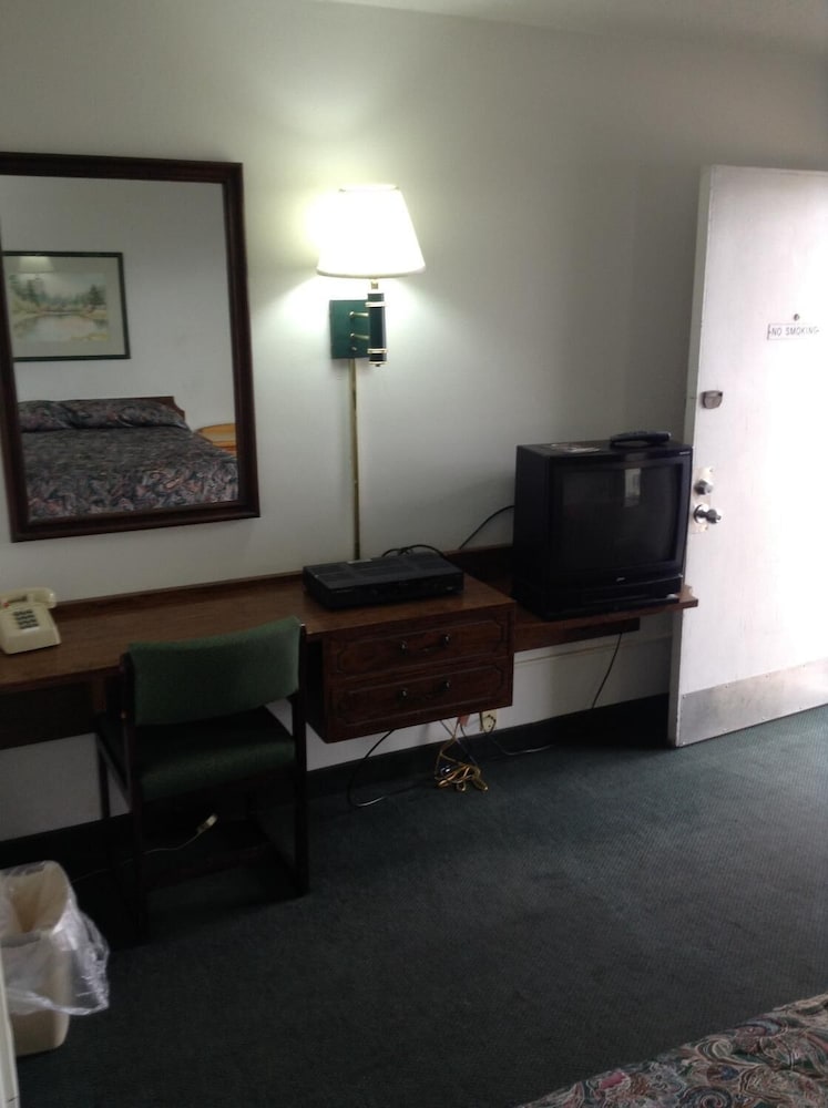 Plaza Inn Great Falls - photo 17