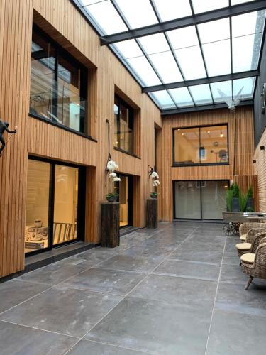 Victoria's House — 4-Star Luxury Hotel in Lille, France