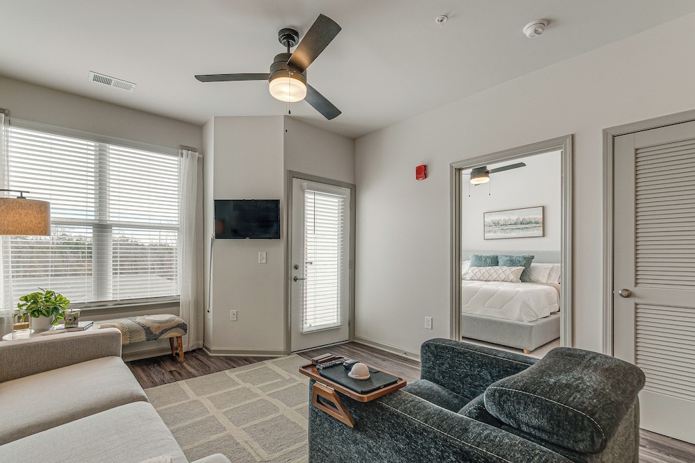 Central Condo 2 Mi to Downtown Fuquay varina — 4-Star Luxury Hotel in Fuquay-Varina, United States