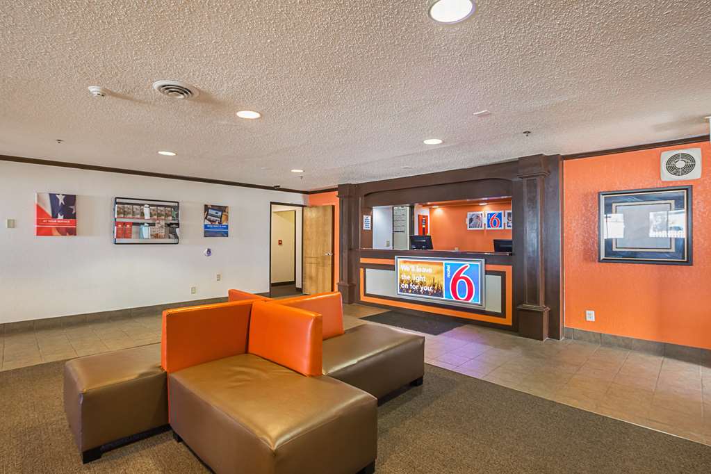 Motel 6 Waterloo IA Crossroads Mall Cedar Falls - photo 32