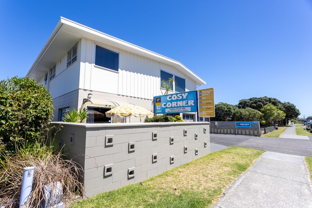 Cosy Corner Holiday Park — 4-Star Luxury Hotel in Tauranga, New Zealand